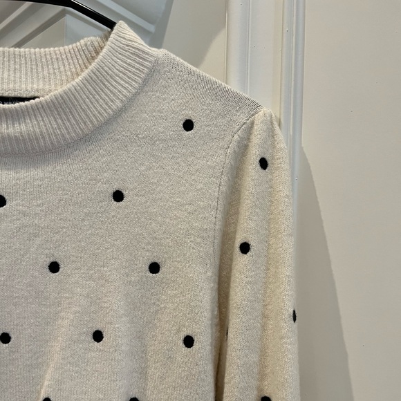 Who What Wear polka dot,  mock neck sweater - Picture 3 of 3